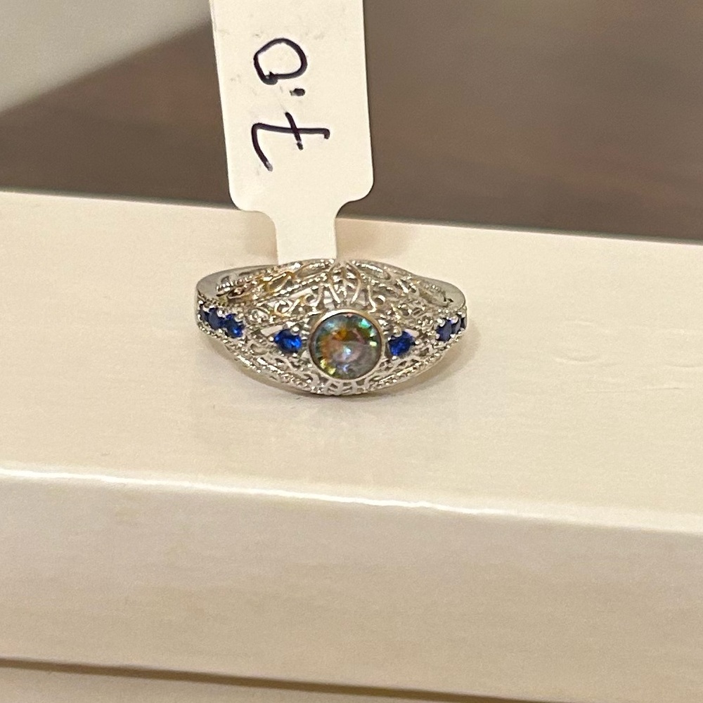 Size 7 Green Center Diamond CZ w/Blue Sapphire CZ’s Filagree Ring Marked 925